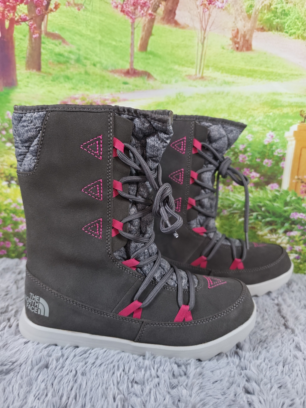 The North Face primaloft winter snow boots gray pink women's size 6